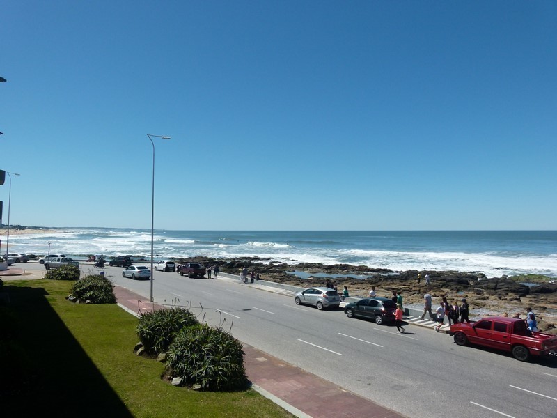 Departamento en alquiler, primera fila, punta del este